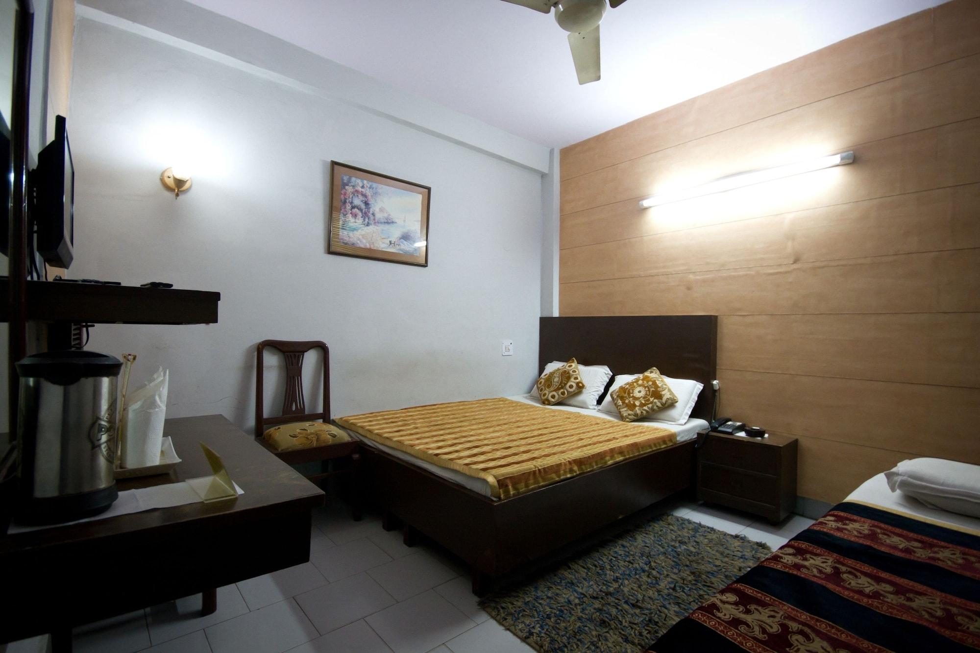 Hotel Woodland Deluxe New Delhi Luaran gambar