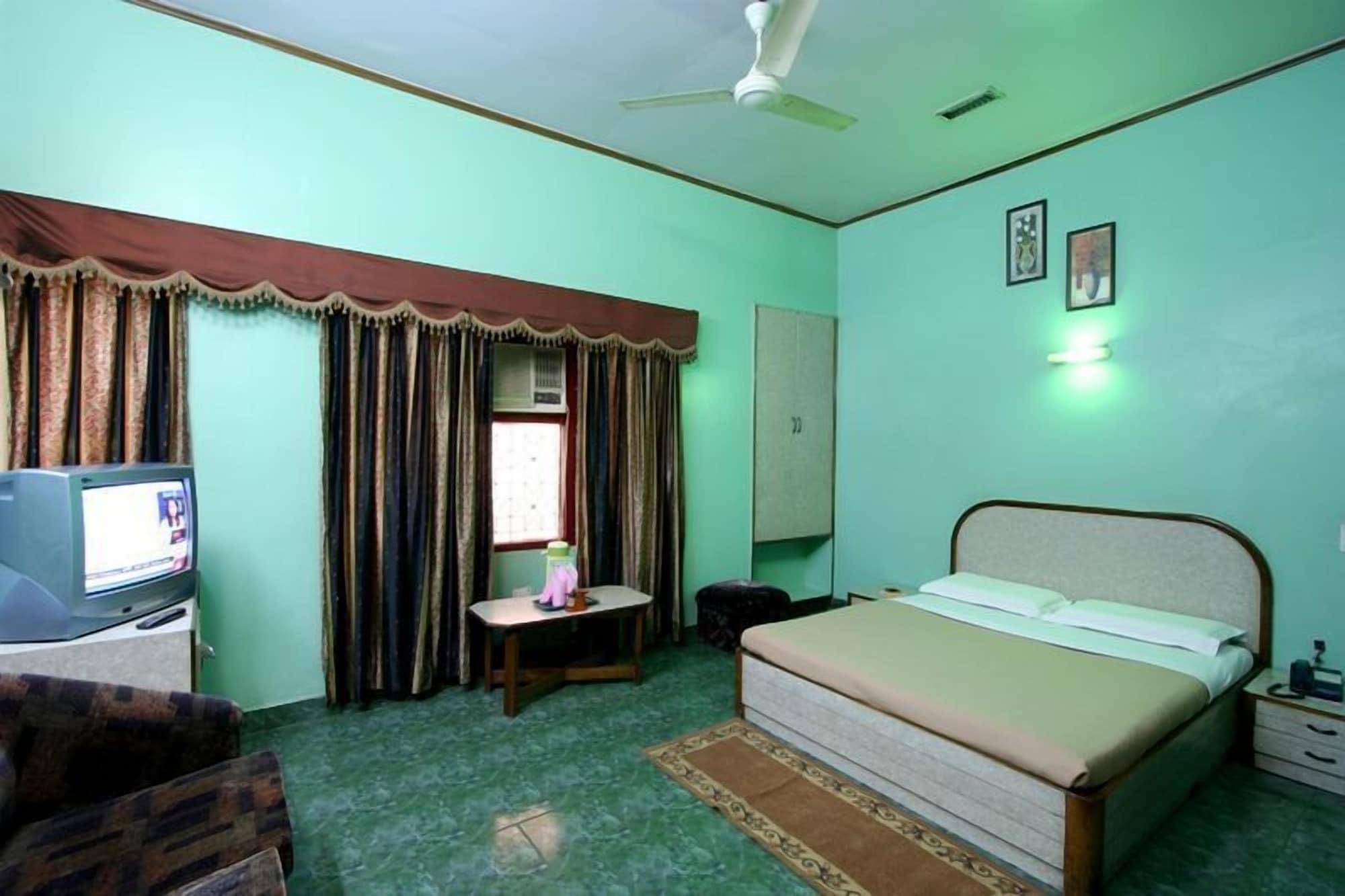 Hotel Woodland Deluxe New Delhi Luaran gambar